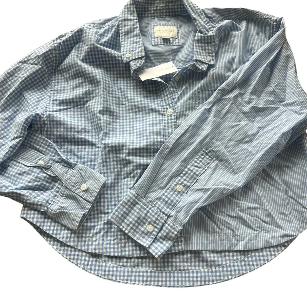 NWT American Eagle white and blue stripe square print button down shirt size M